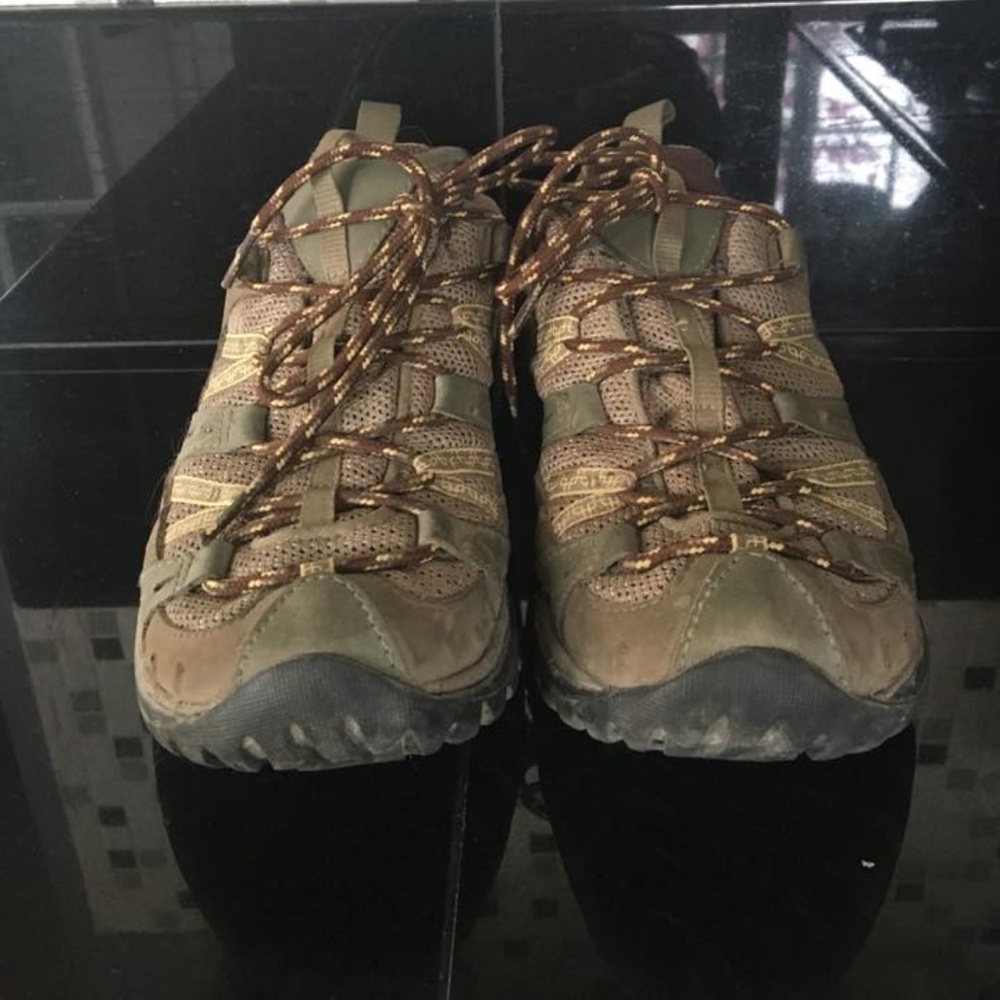 Merrell Hiking Boots, Women's Size 7